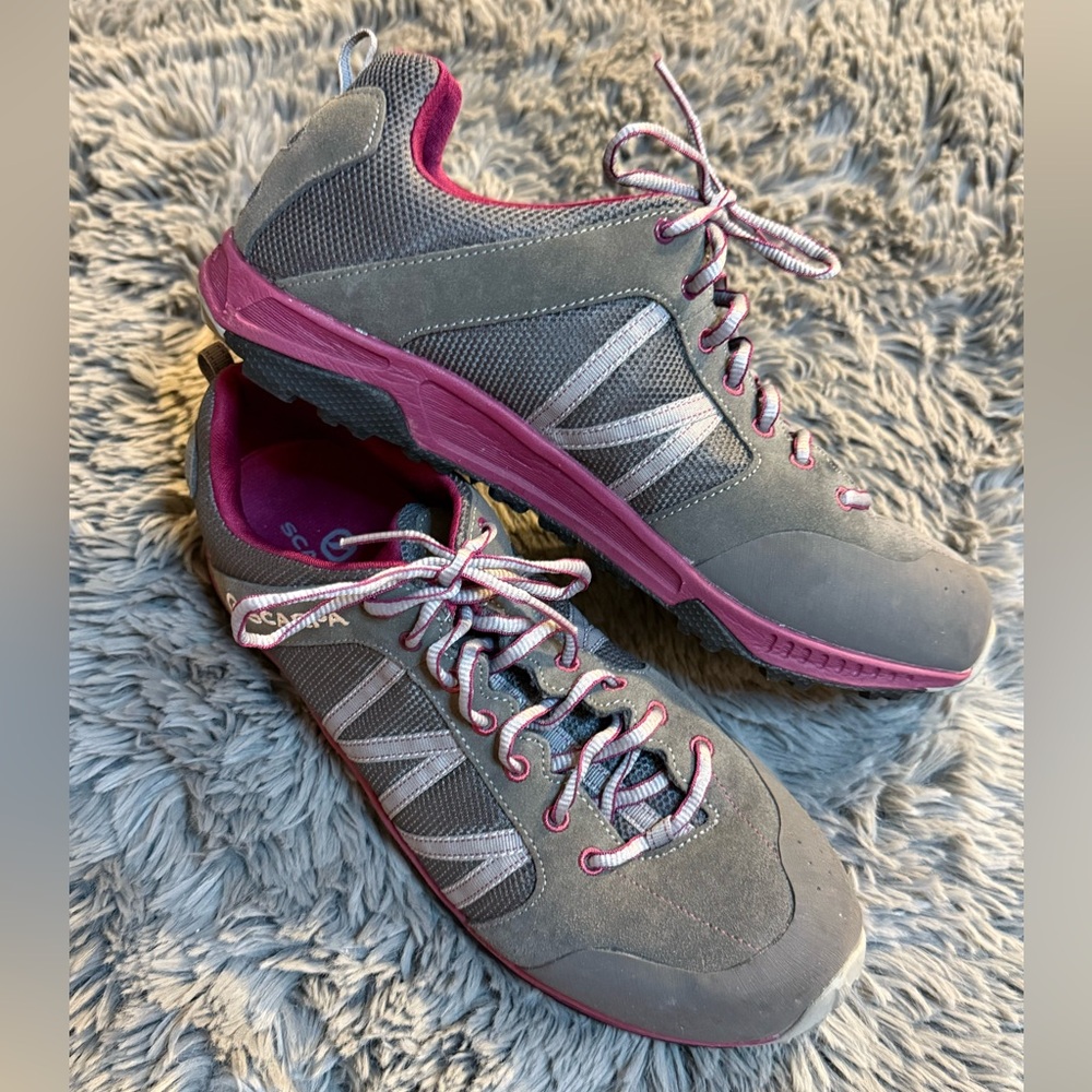 Scarpa Rapid LT WMN Hiking Climbing Shoe Mens 9.5 Women’s 10.5